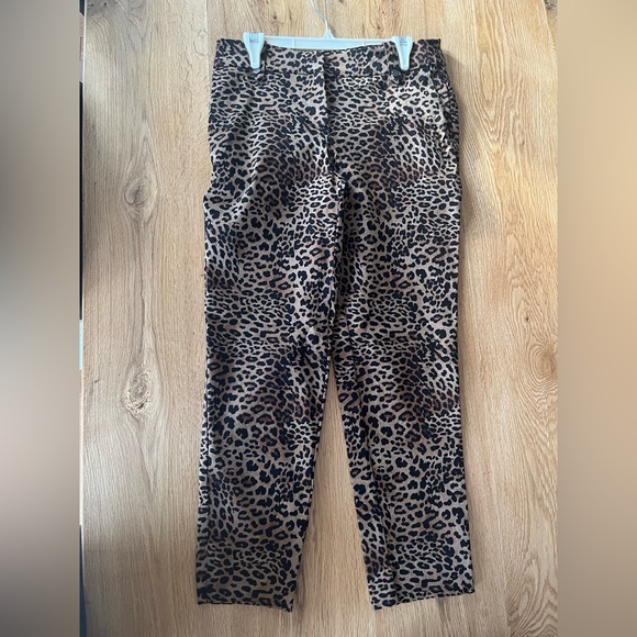 CLEO PETITES Low Impact Butt Lift Ankle Pants - Picture 4 of 4